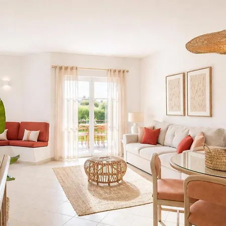 Ground Floor & Pool Apartment *