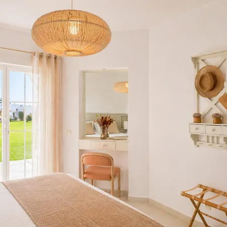 Apartment Ground Floor & Pool Albufeira